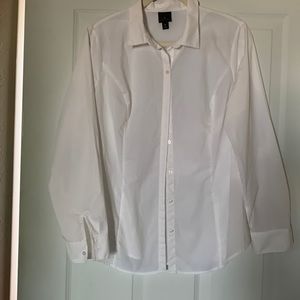 White like new worthington long sleeve shirt!  Size 16! Cotton polyester blend!